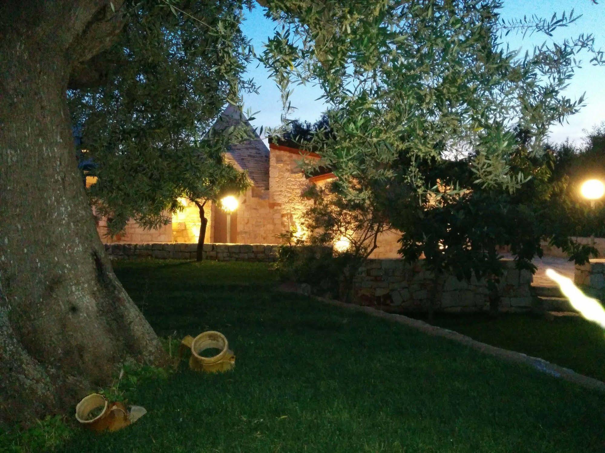 Bed and Breakfast Il Giardino Degli Ulivi Castellana Grotte Exterior foto